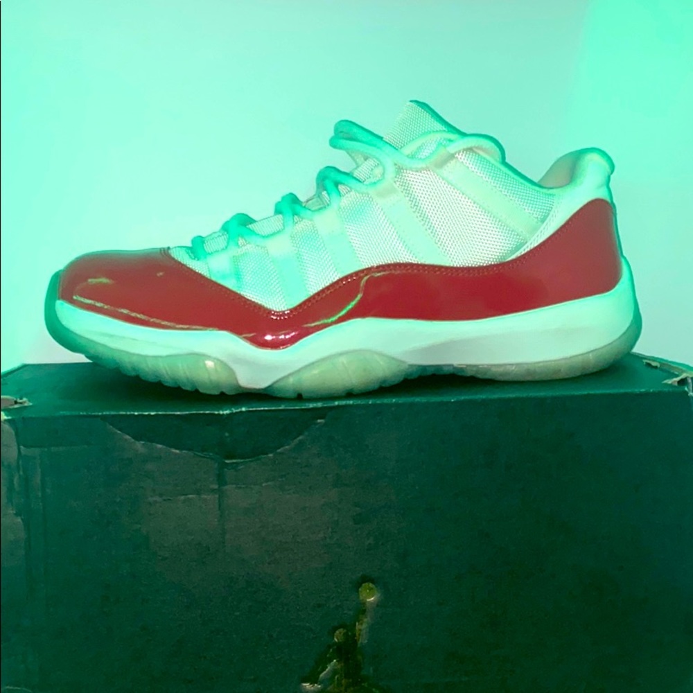 jordan 11 cherry 11 low